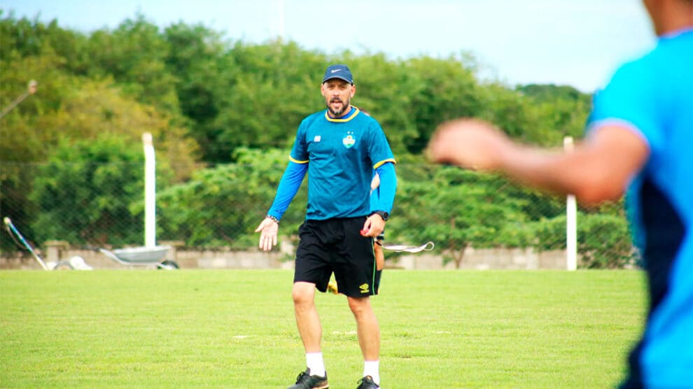 Fabiano Borba técnico NM - O Esportivo
