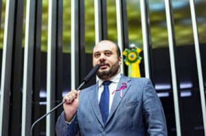 DR LEONARDO - O Esportivo