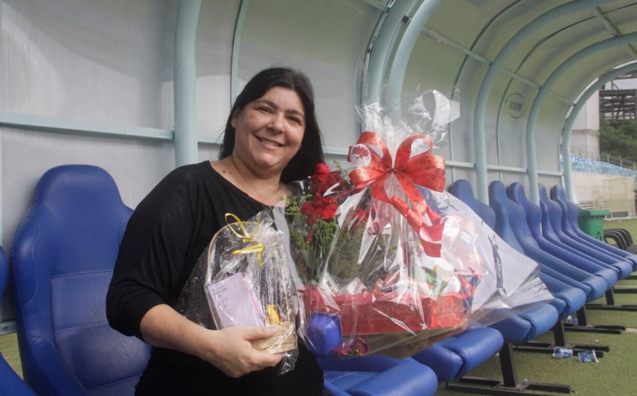 Katia a - O Esportivo