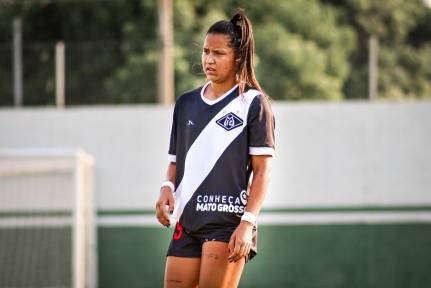 Atacante Gaby - O Esportivo