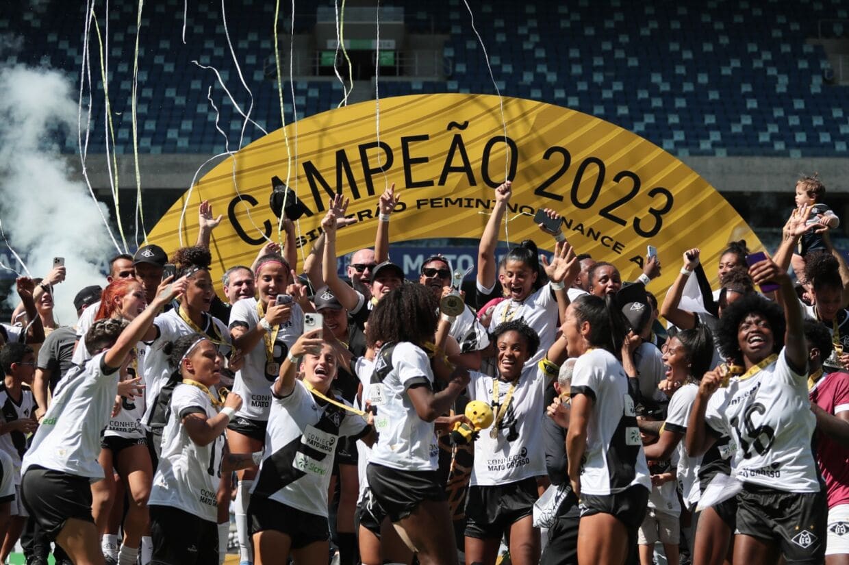 Mixto campea - O Esportivo
