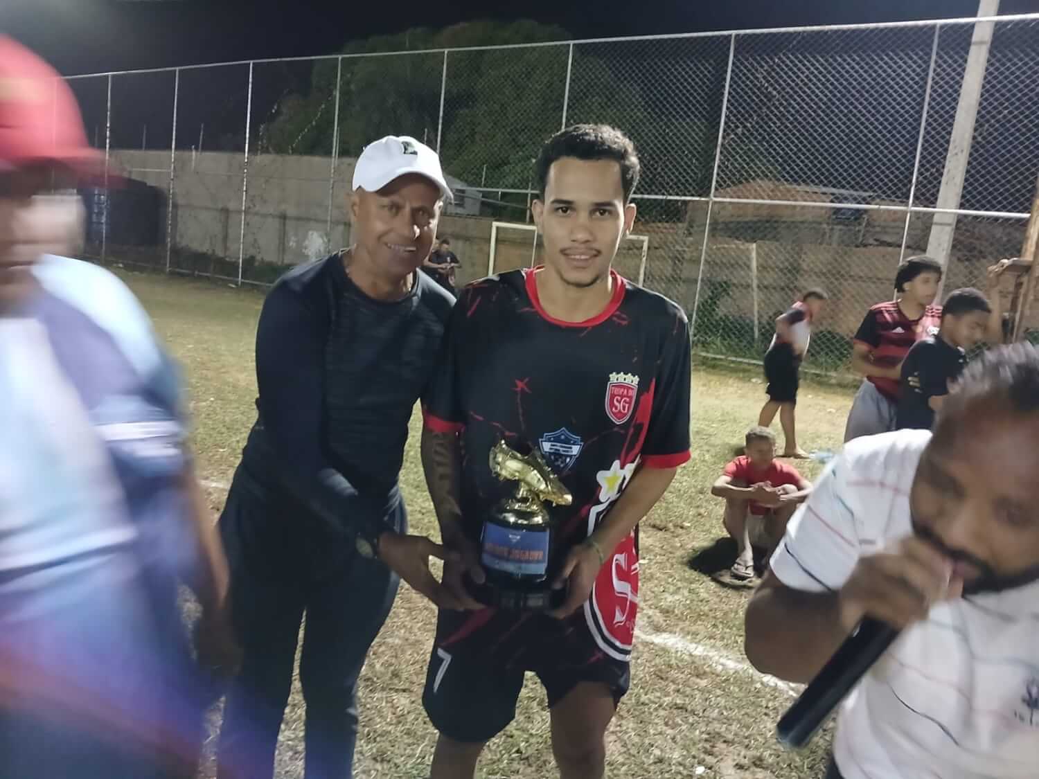 Tingo vice - O Esportivo