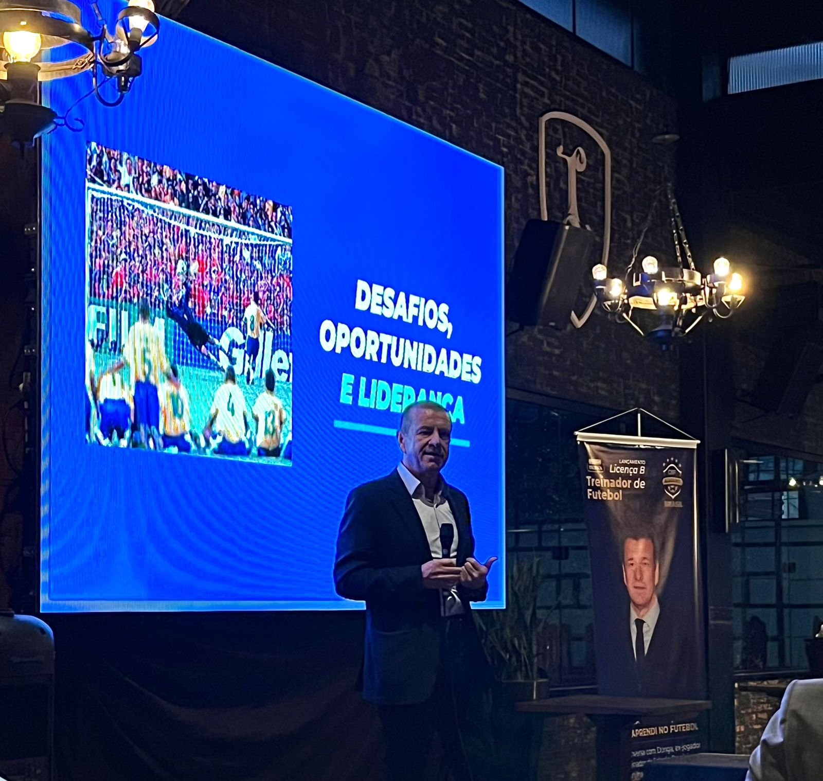 LICENÇA B CHEGA A MATO GROSSO - FMF e CBF Academy promovem evento de lançamento com palestra de Dunga - O Esportivo Dunga - O Esportivo