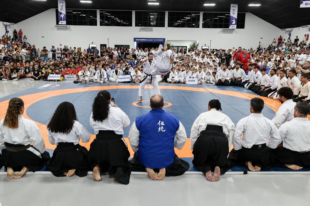 INVESTIMENTOS DE R$ 5 MI - Governo de Mato Grosso entrega novo Palácio das Artes Marciais totalmente reformado e modernizado - O Esportivo Palacio das Artes C - O Esportivo