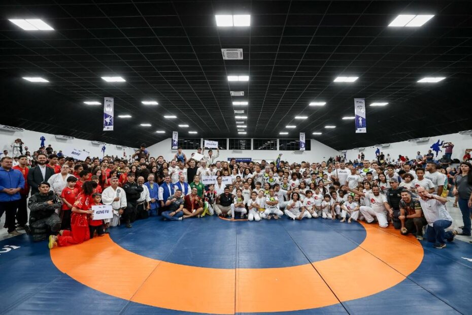 Palacio das Artes Capa - O Esportivo