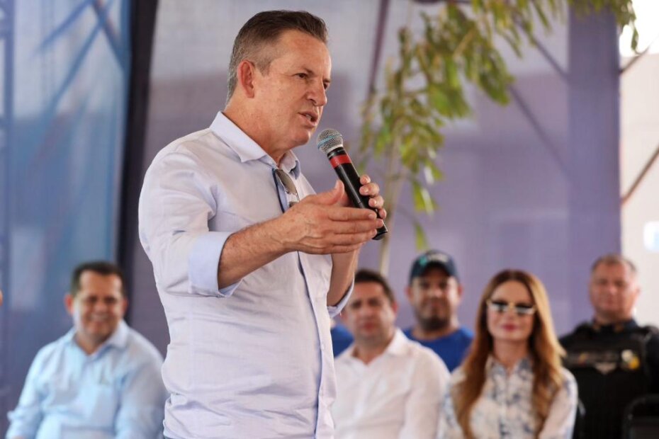 EM CAMPOS DE JÚLIO - Governo de MT entrega chaves da casa própria para 200 famílias e anuncia investimentos - O Esportivo C Julio A - O Esportivo