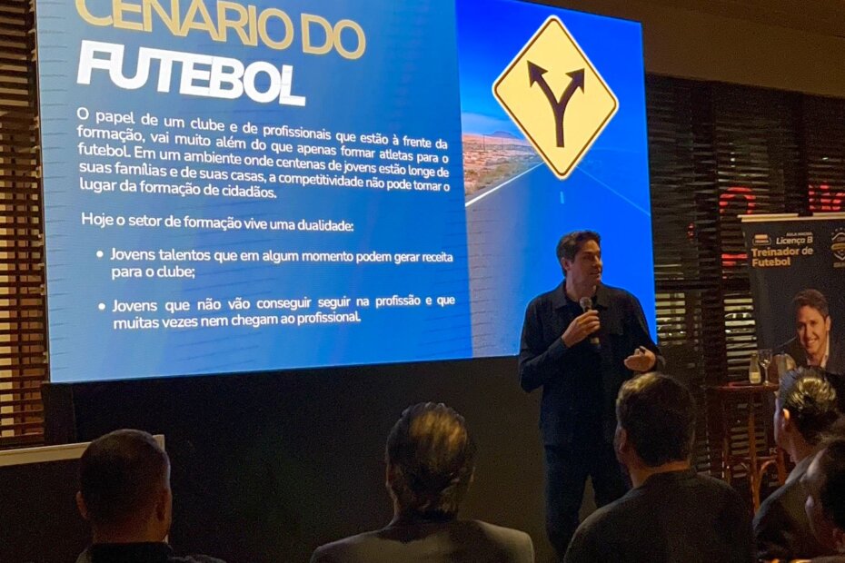 CENÁRIO DO FUTEBOL - FMF realiza aula magna da Licença B com palestra do pentacampeão Edmílson Moraes - O Esportivo Cenario do Futebol - O Esportivo