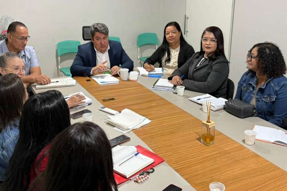 EDUCAÇÃO EM VG - Gestores participam de reunião de alinhamento para aprimorar resultados - O Esportivo Smecel - O Esportivo