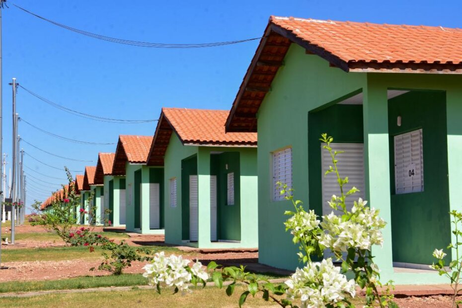 CASA PRÓPRIA - Primeira-dama de MT e Setasc entregam novas casas do SER Família Habitação em Novo São Joaquim - O Esportivo Casa Propria - O Esportivo