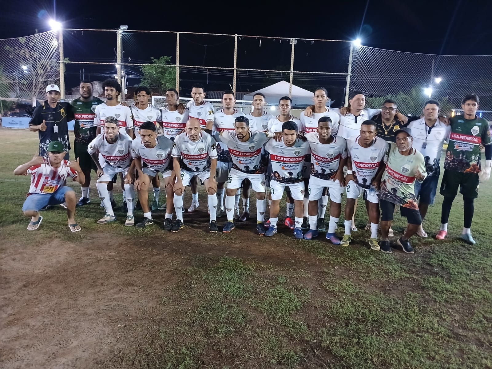 Liga do Pedregal - O Esportivo