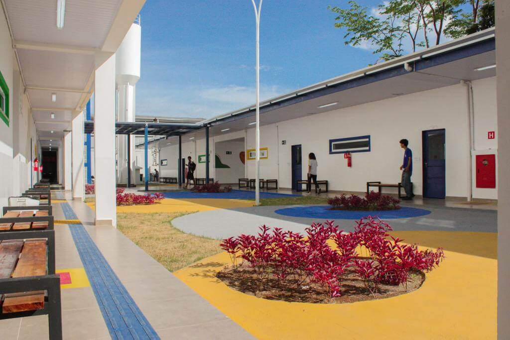 RAIMUNDO PINHEIRO - Com investimento de R$ 8,8 milhões, Governo de MT entrega mais uma escola reformada e ampliada em Cuiabá - O Esportivo Raimundo B - O Esportivo