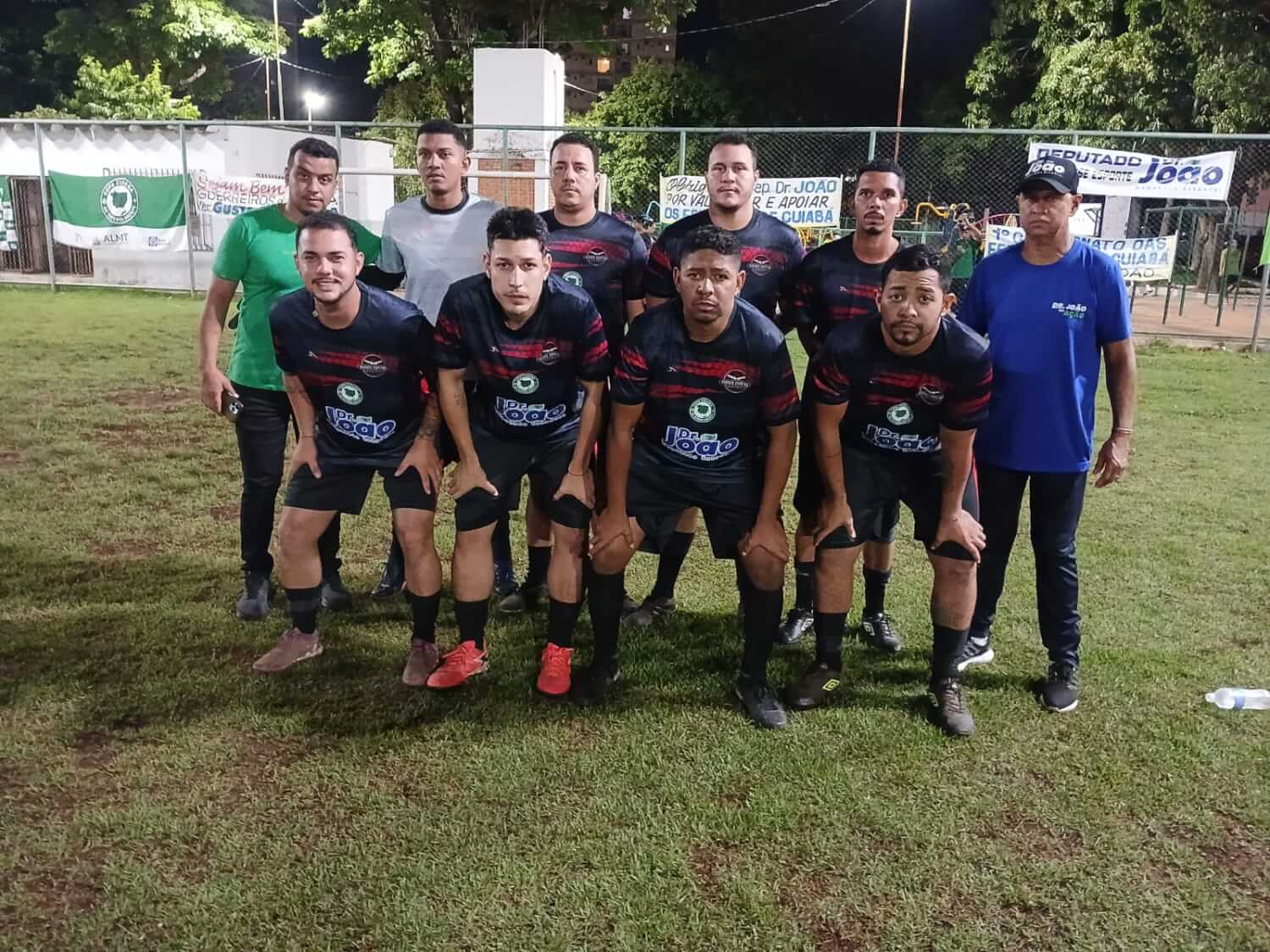 POÇÃO – Soares Espetos é campeão do Campeonato das Feiras Livres de Futebol 7 Society 2025 - O Esportivo 1512 Soares - O Esportivo