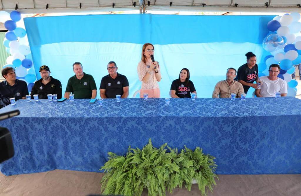 FAIXA ZERO - Primeira-dama de MT entrega casas gratuitas do SER Família Habitação para 10 famílias em São Pedro da Cipa - O Esportivo Faixa Zero B - O Esportivo