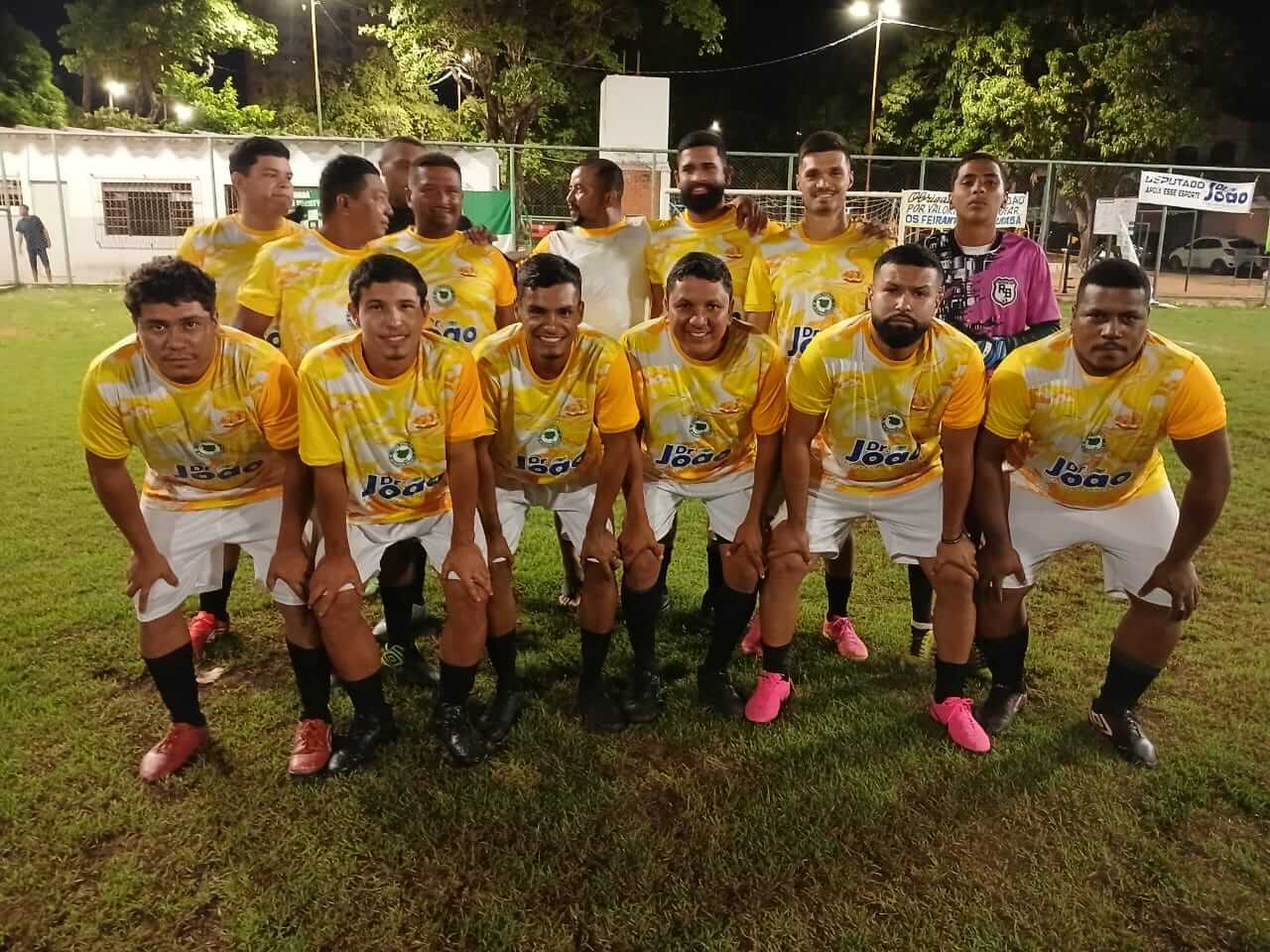 POÇÃO – Definidos as equipes classificadas para as quartas de final da Copa Cuiabá de Futebol 7 Society 2025 - O Esportivo Pocao Vovo - O Esportivo