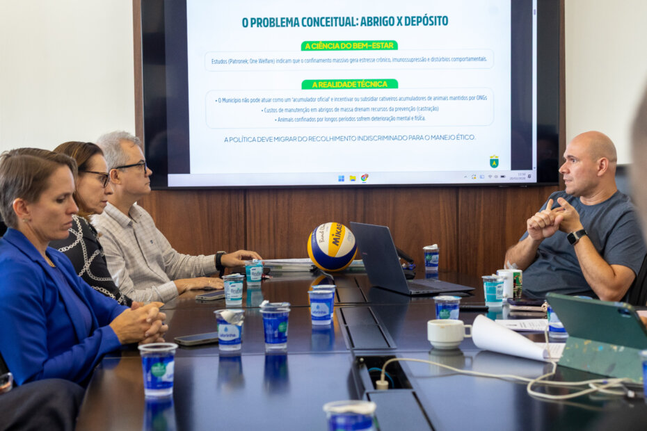 Politica Animal - O Esportivo