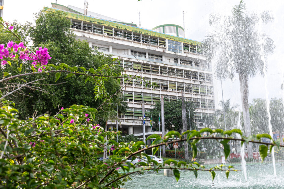 FLUXO DE R$ 29 MILHÕES - Prefeitura de Cuiabá paga aposentados e pensionistas nesta quarta - O Esportivo Salario 252 - O Esportivo