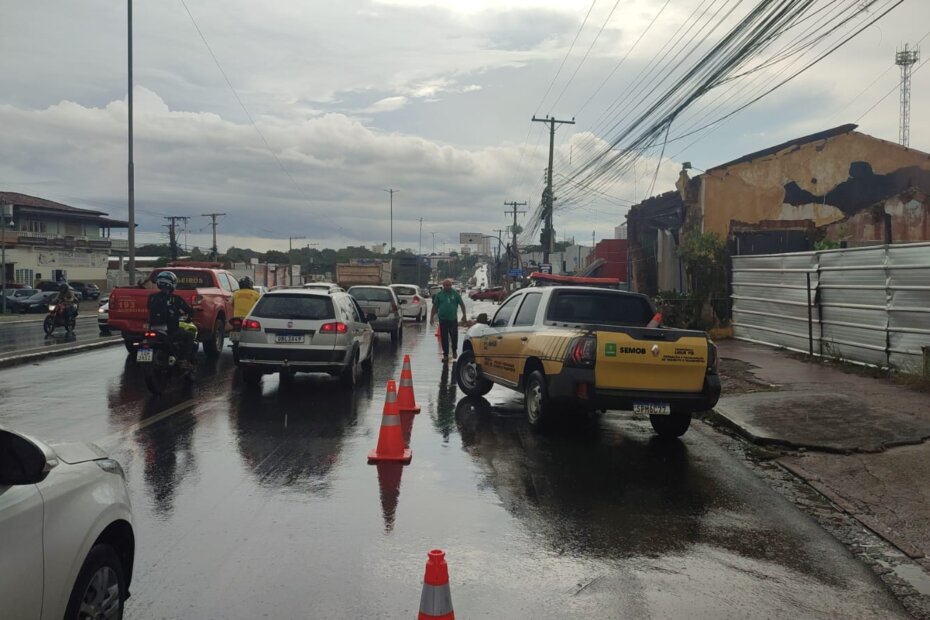 TEMPORAIS - Defesa Civil de Cuiabá atua em demandas pontuais após temporal nesta sexta - O Esportivo Temporal 063 - O Esportivo